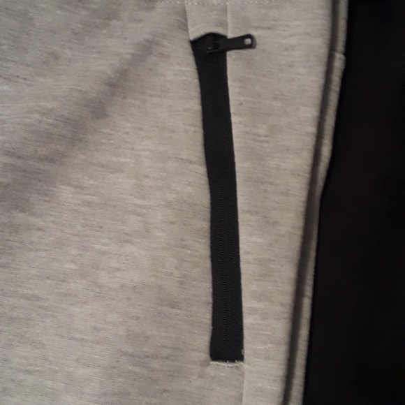 TRADED - Picture 2 of 3